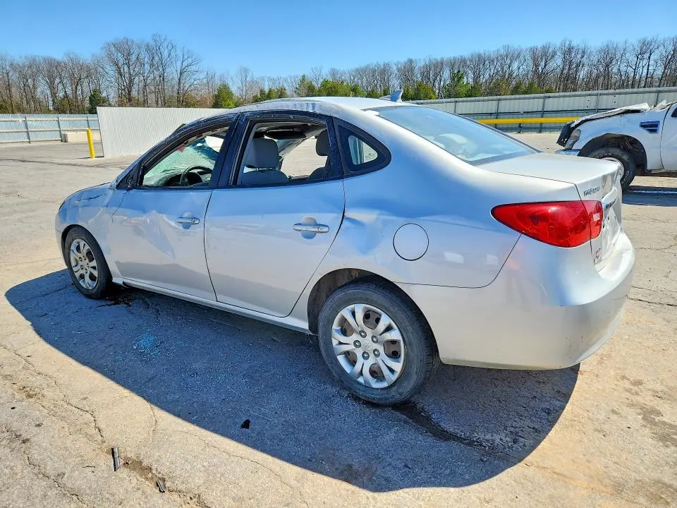 2010 HYUNDAI ELANTRA GLS  