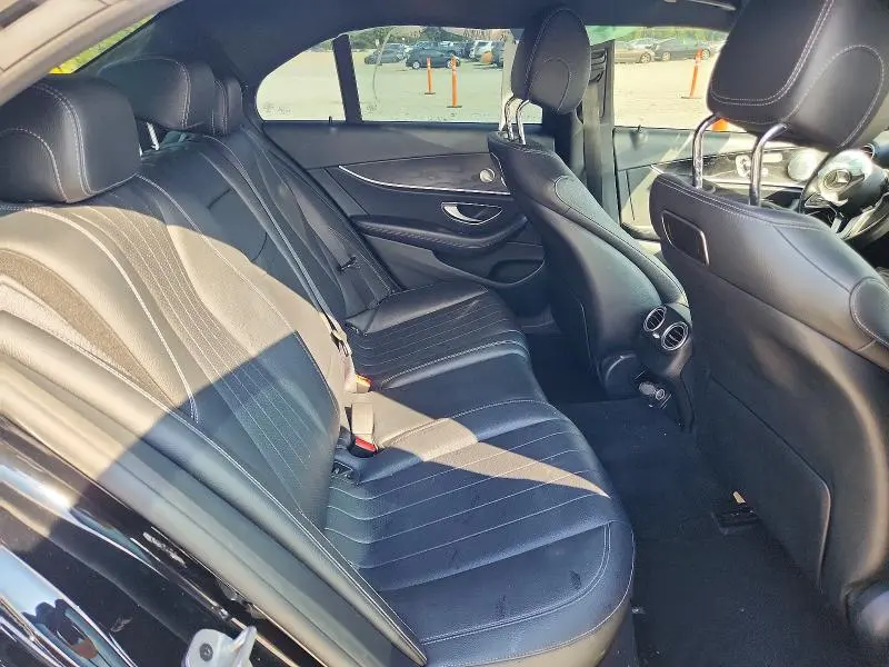 2019 MERCEDES-BENZ E 300  