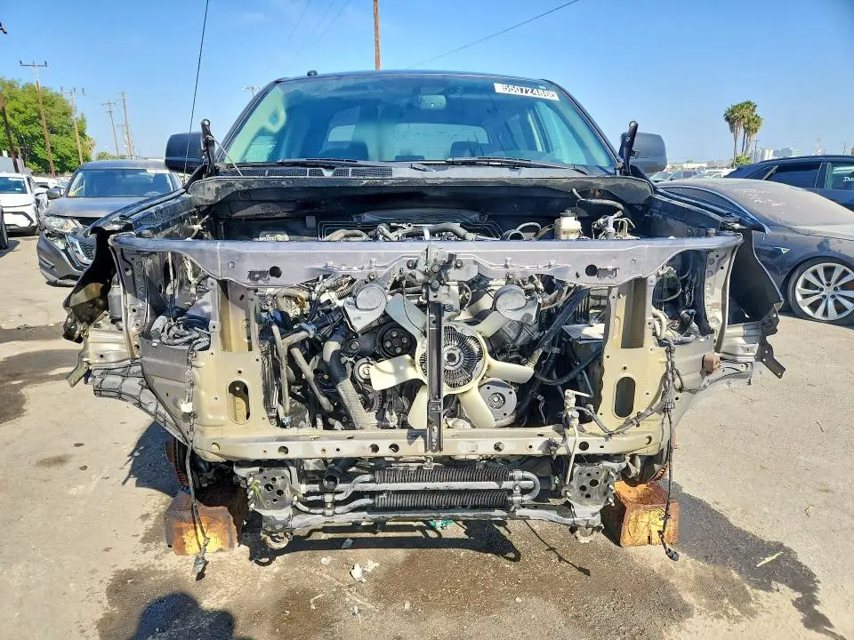 2017 TOYOTA TUNDRA CREWMAX SR5  
