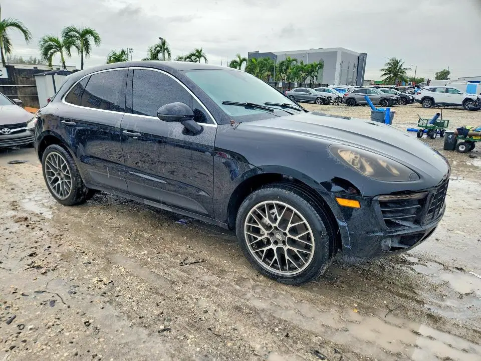 2017 PORSCHE MACAN S  
