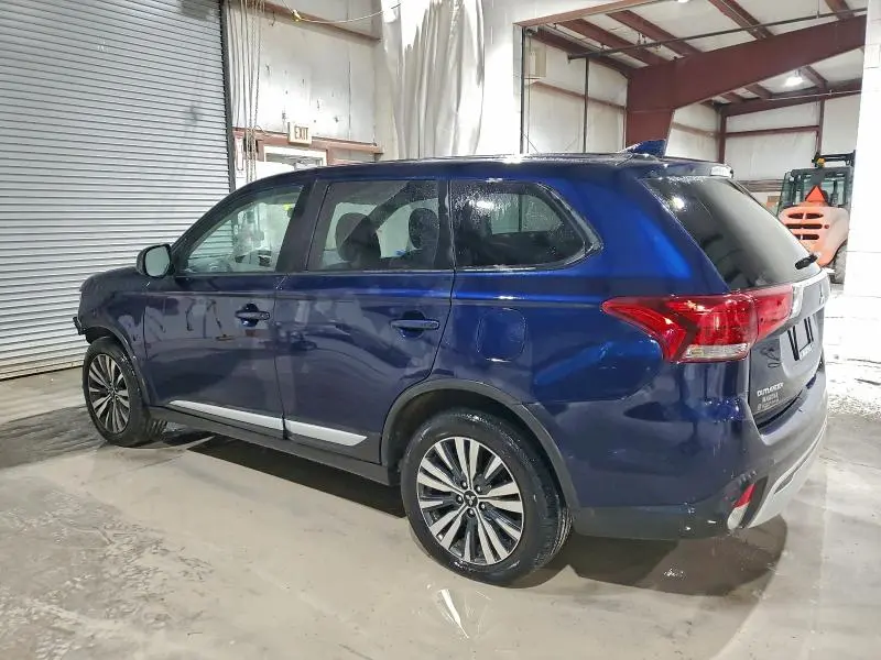 2020 MITSUBISHI OUTLANDER SE  