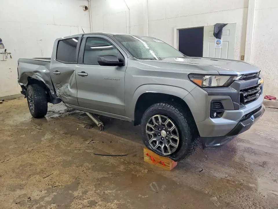 2023 CHEVROLET COLORADO LT  