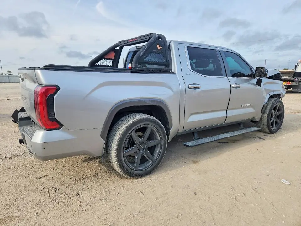 2022 TOYOTA TUNDRA CREWMAX LIMITED  