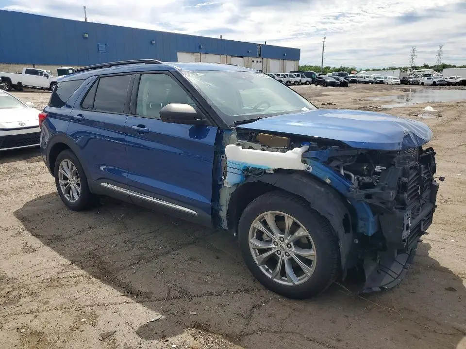 2021 FORD EXPLORER XLT  