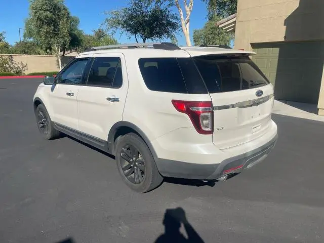 2015 FORD EXPLORER XLT  
