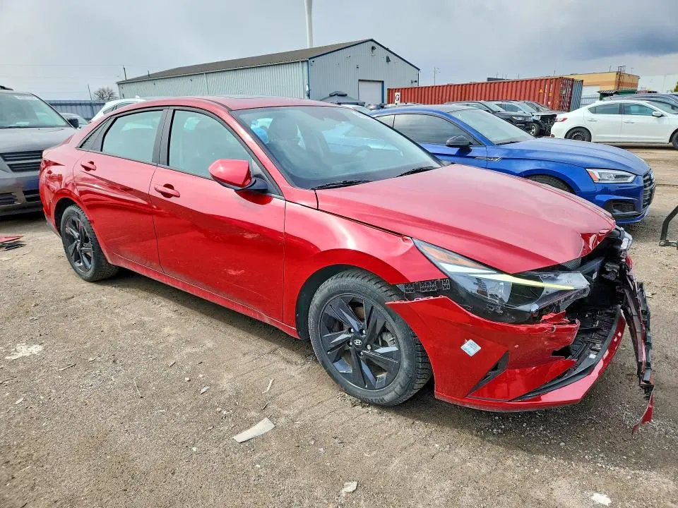 2023 HYUNDAI ELANTRA SEL  