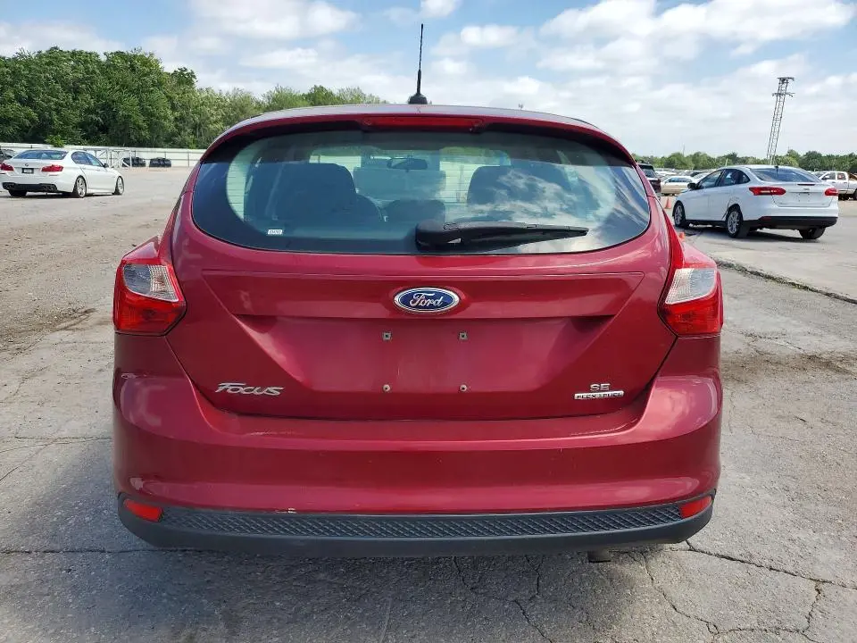 2014 FORD FOCUS SE  
