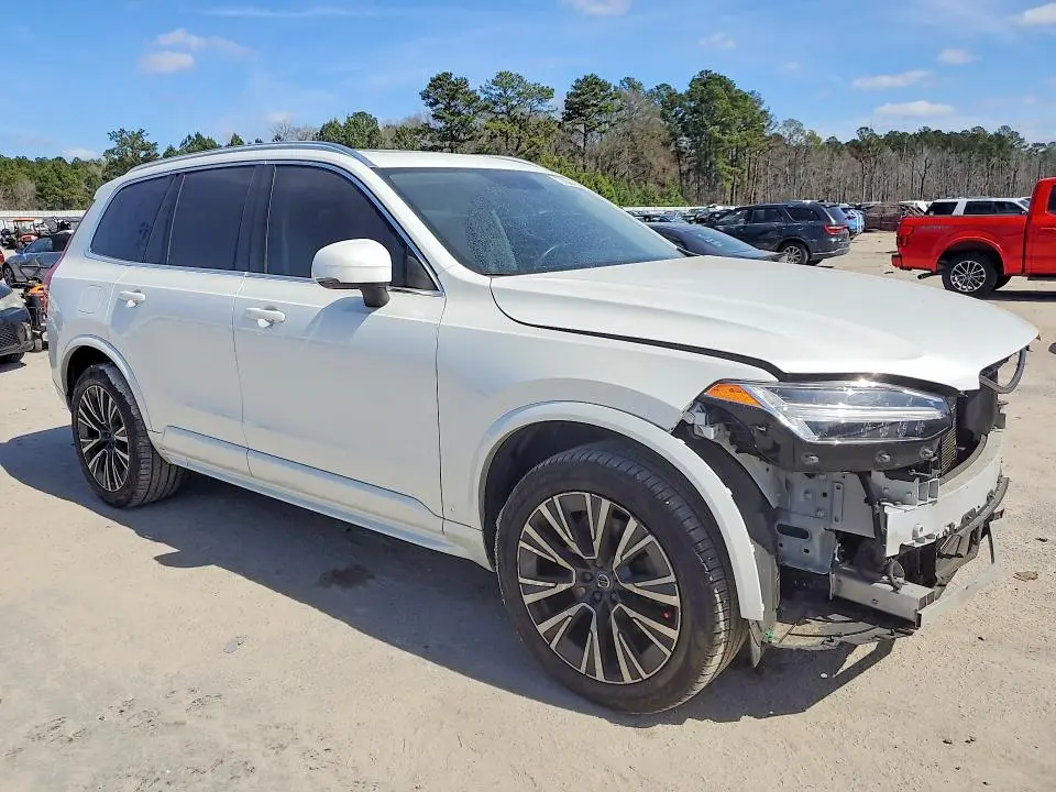 2022 VOLVO XC90 T5 MOMENTUM  