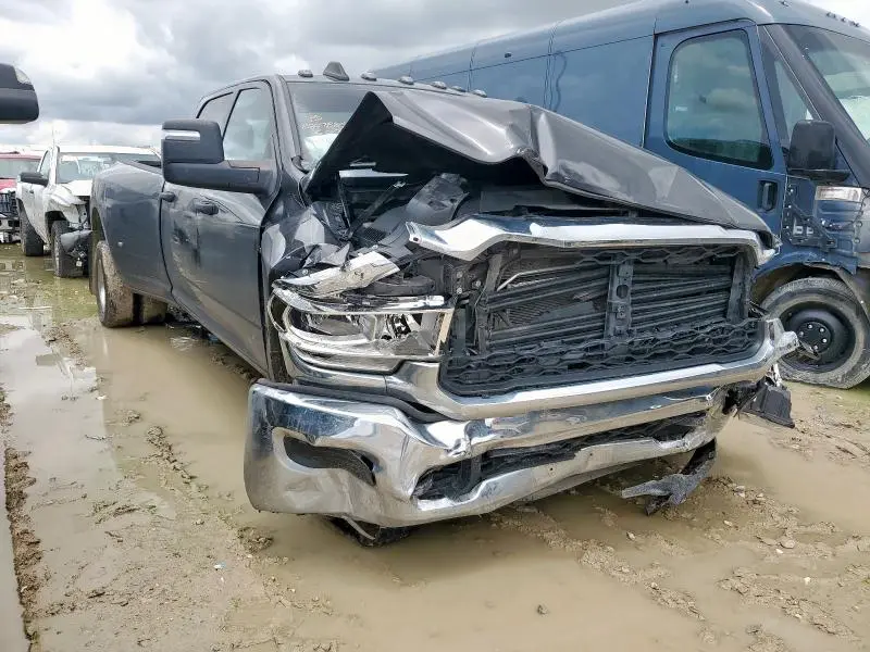 2023 RAM 3500 TRADESMAN  