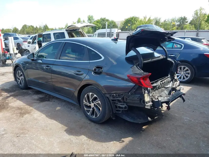 2021 HYUNDAI SONATA BLUE