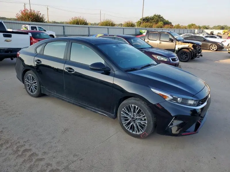 2024 KIA FORTE GT LINE  
