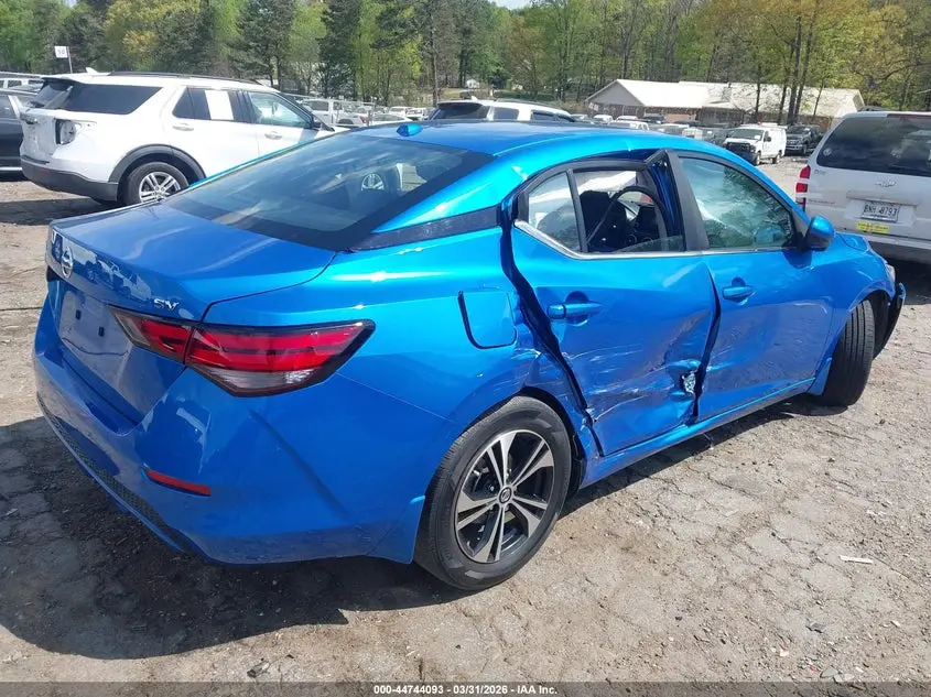 2022 NISSAN SENTRA SV XTRONIC CVT