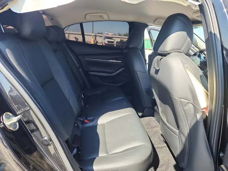2024 MAZDA 3 SELECT SPORT  