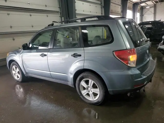 2010 SUBARU FORESTER XS  