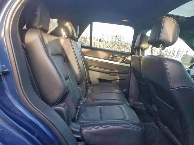 2017 FORD EXPLORER XLT  