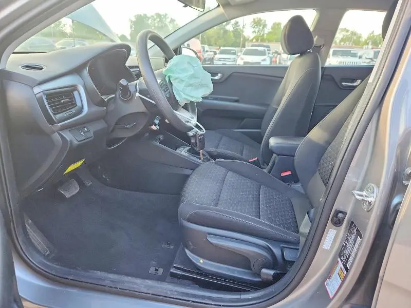 2022 KIA RIO S  