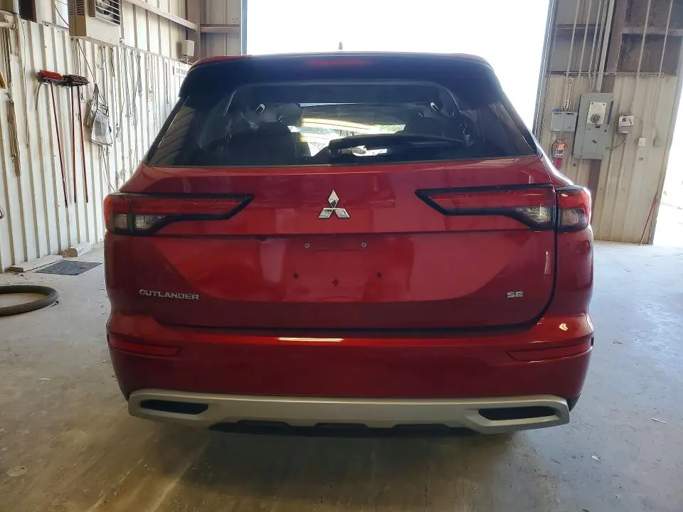 2024 MITSUBISHI OUTLANDER SE  