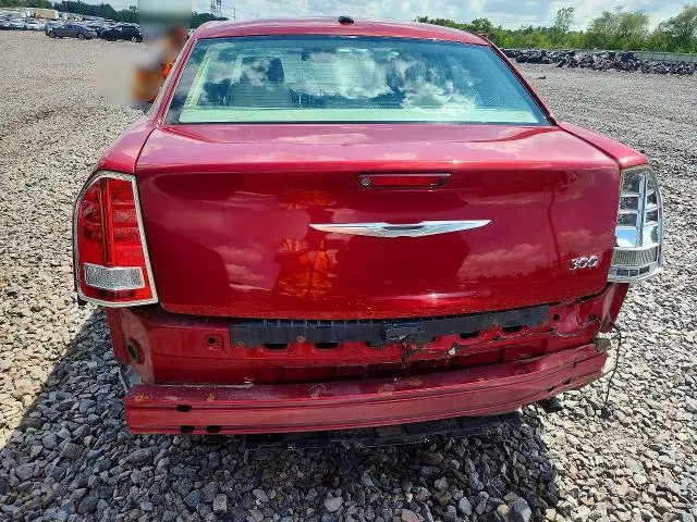 2011 CHRYSLER 300 LIMITED  