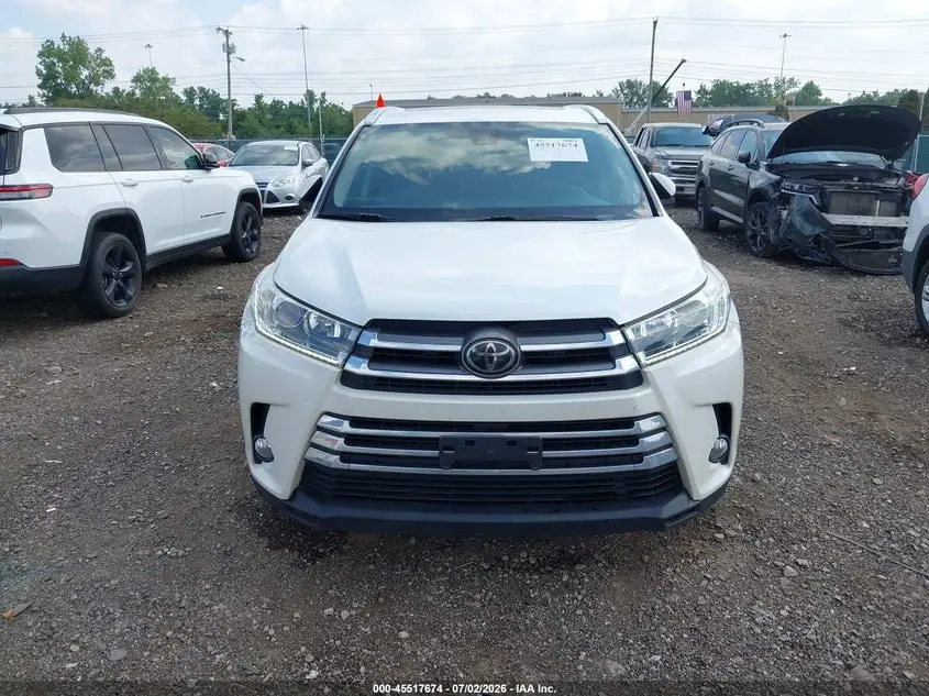 2018 TOYOTA HIGHLANDER LIMITED