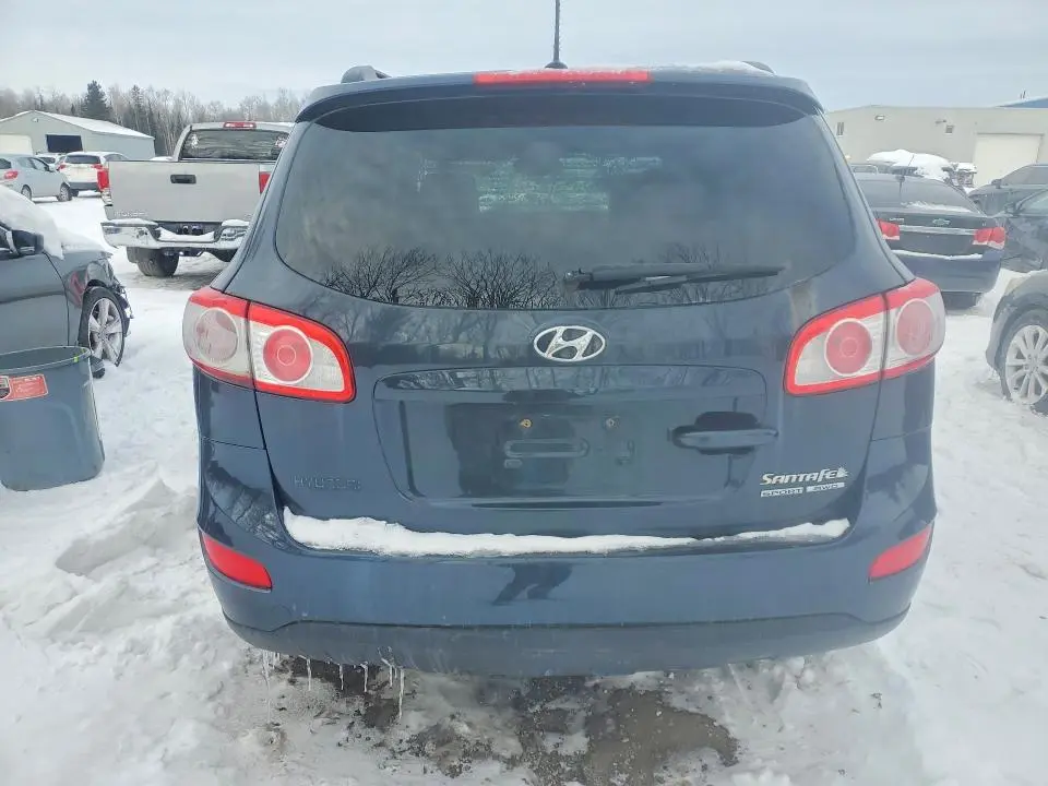 2011 HYUNDAI SANTA FE GLS  