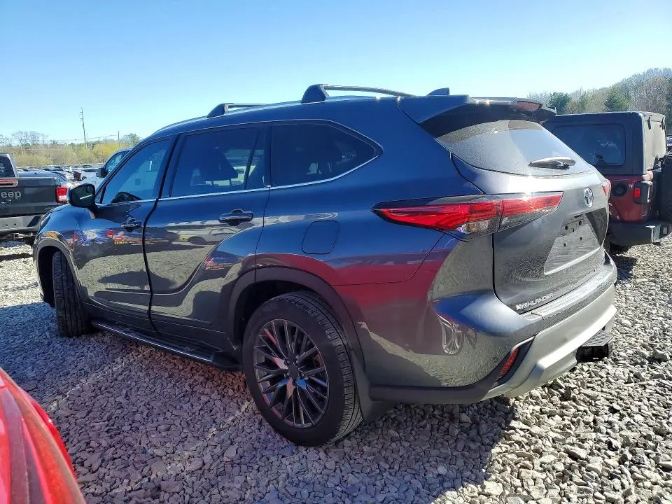 2022 TOYOTA HIGHLANDER PLATINUM  