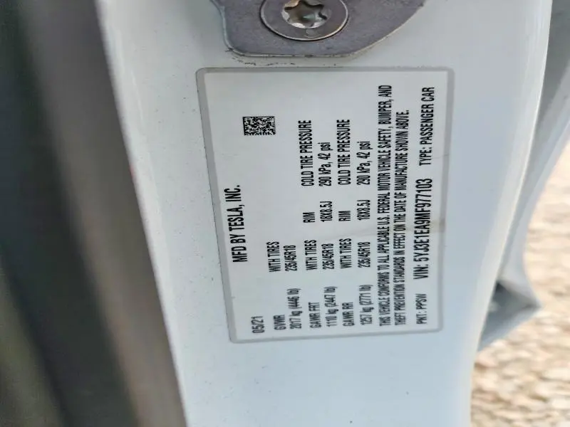 2021 TESLA MODEL 3   
