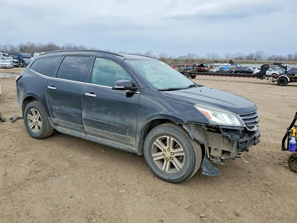 2017 CHEVROLET TRAVERSE LT  
