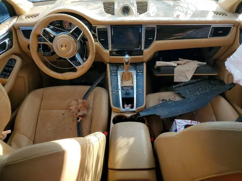 2016 PORSCHE MACAN S  