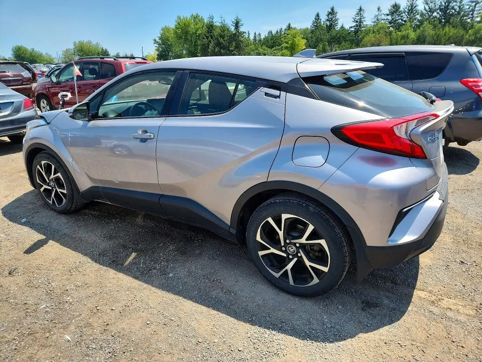 2019 TOYOTA C-HR LE  