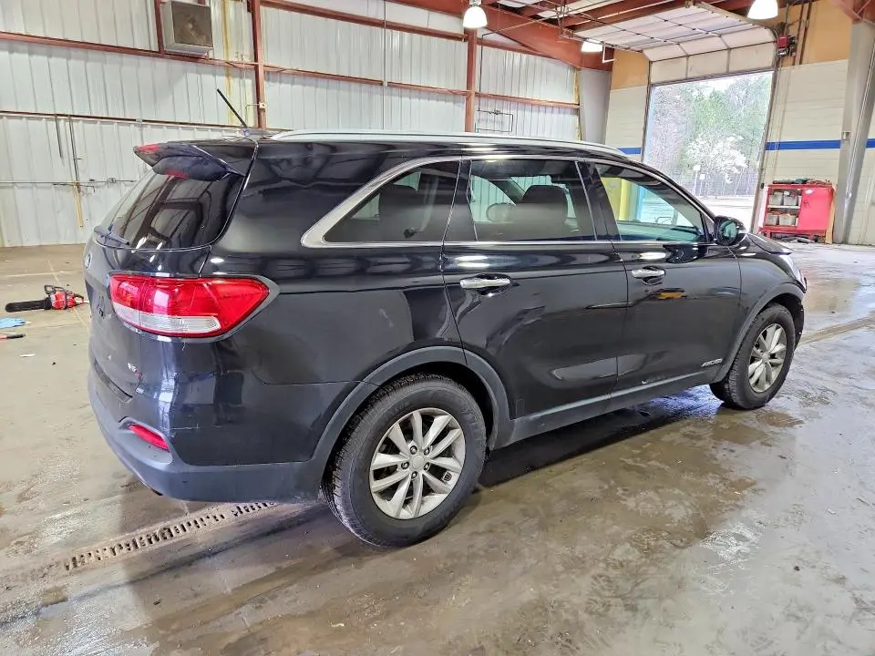 2016 KIA SORENTO LX V6  