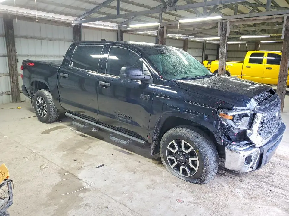 2020 TOYOTA TUNDRA SR5  