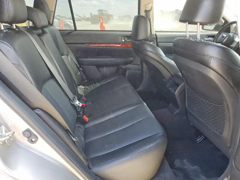 2010 SUBARU OUTBACK 2.5I LIMITED  