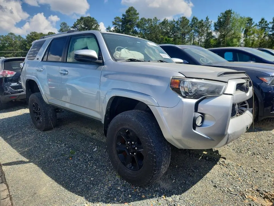 2017 TOYOTA 4RUNNER SR5/SR5 PREMIUM  
