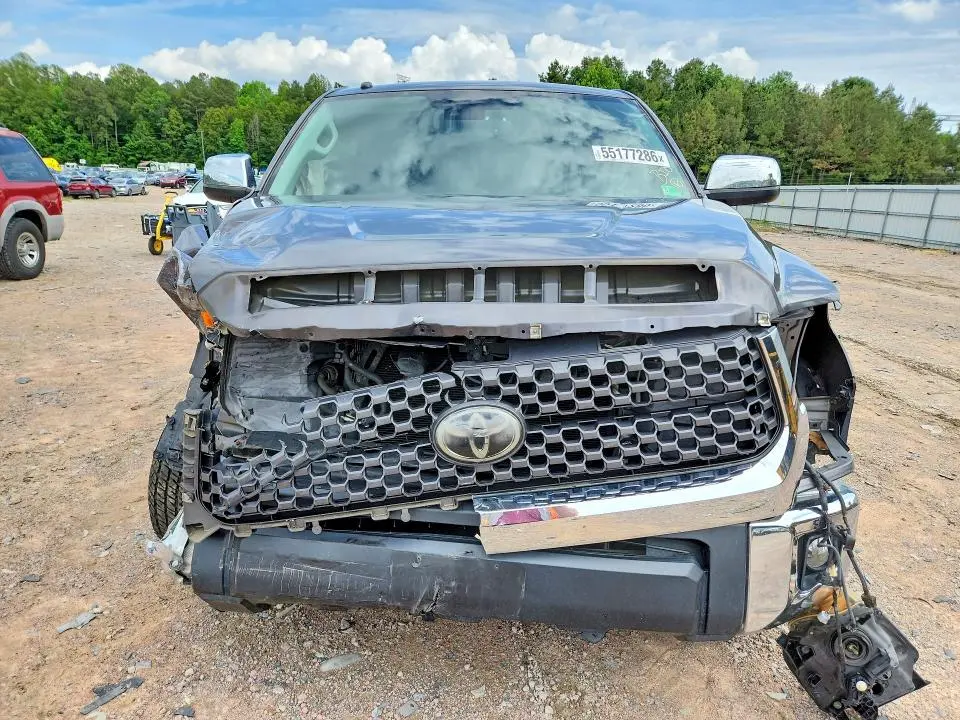 2018 TOYOTA TUNDRA CREWMAX SR5  