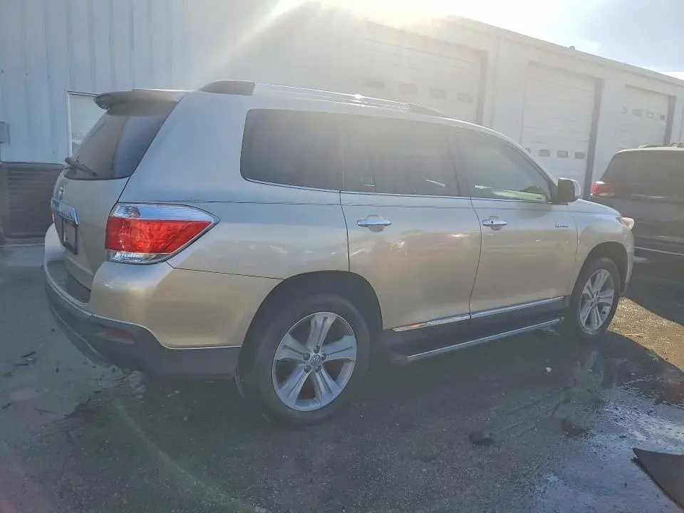 2012 TOYOTA HIGHLANDER LIMITED  