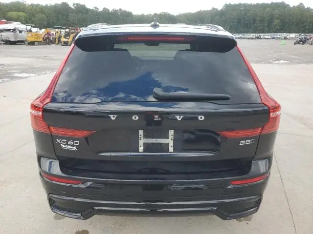 2023 VOLVO XC60 PLUS