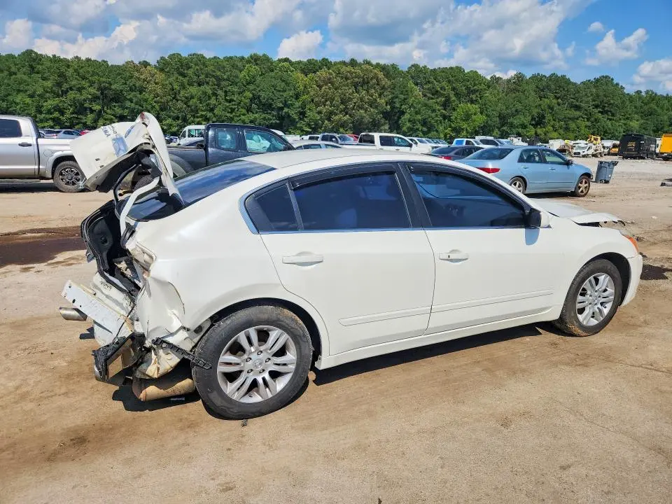 2011 NISSAN ALTIMA   