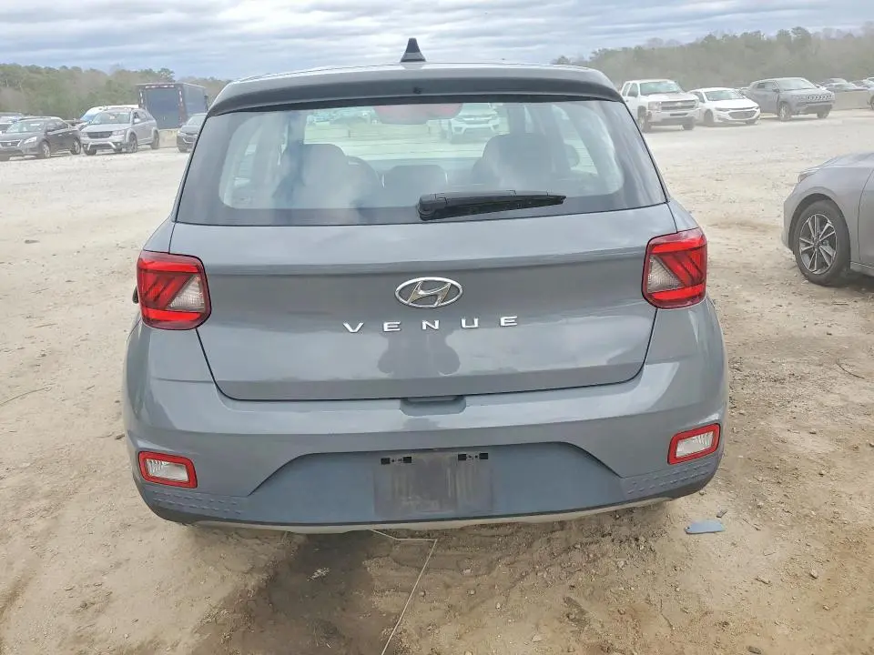 2021 HYUNDAI VENUE SE  
