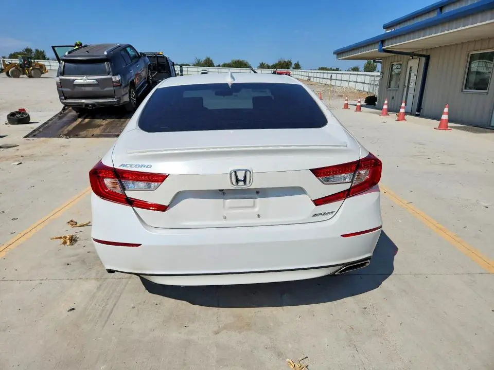 2018 HONDA ACCORD SPORT  