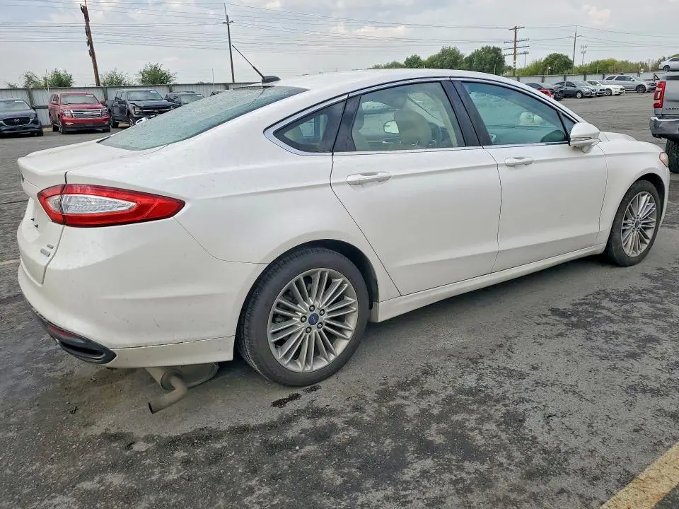2014 FORD FUSION SE  