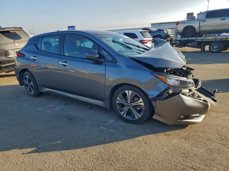 2020 NISSAN LEAF SV  