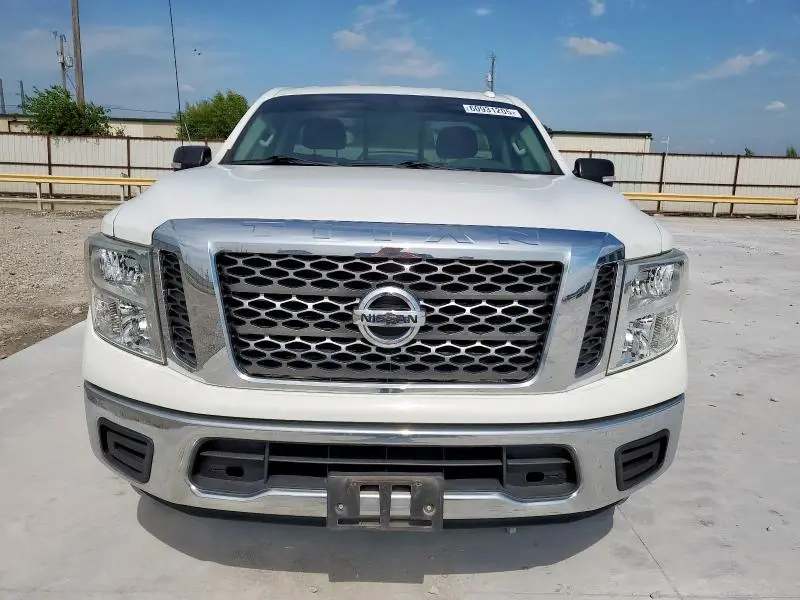 2017 NISSAN TITAN S  