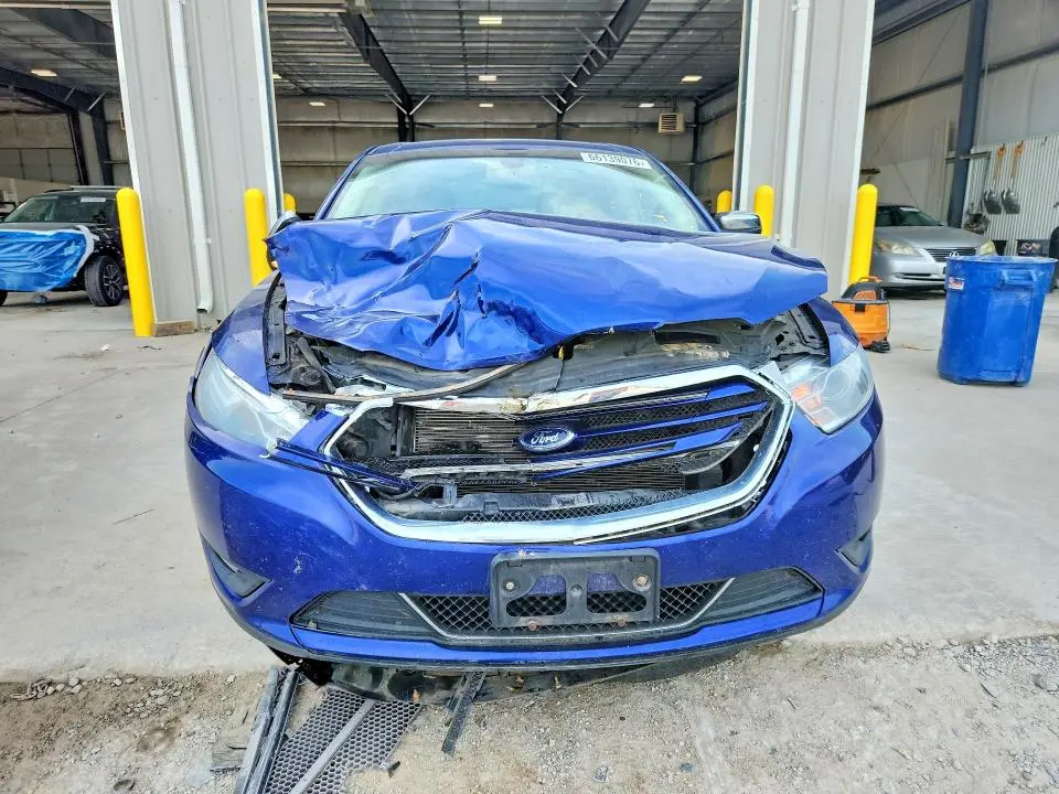 2013 FORD TAURUS LIMITED  