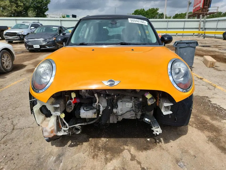 2016 MINI COOPER   