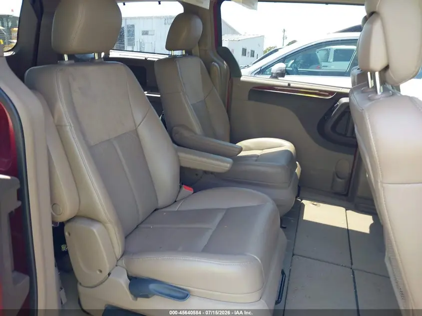 2011 CHRYSLER TOWN & COUNTRY LIMITED