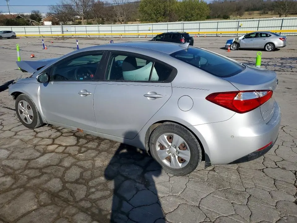 2016 KIA FORTE LX  