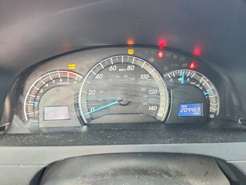 2012 TOYOTA CAMRY SE V6  