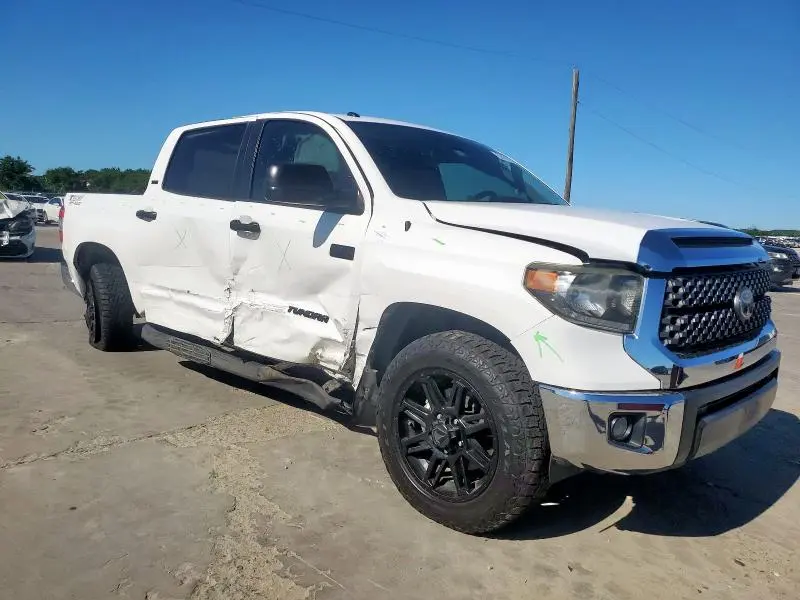 2019 TOYOTA TUNDRA CREWMAX SR5  