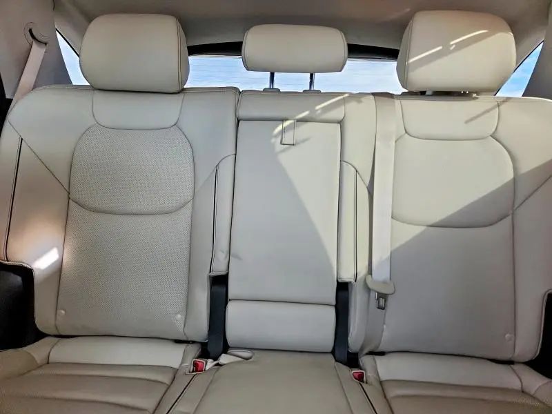 2023 GENESIS GV70 BASE  