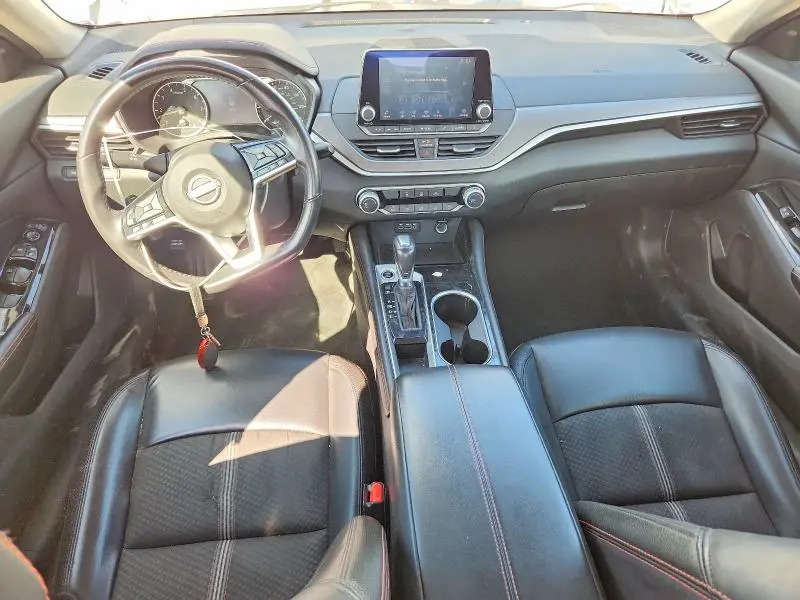 2024 NISSAN ALTIMA SR  